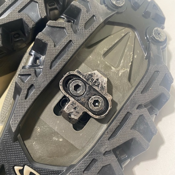 Giro Men's size 12 Cycling Shoes - Black and Tan - Picture 8 of 14